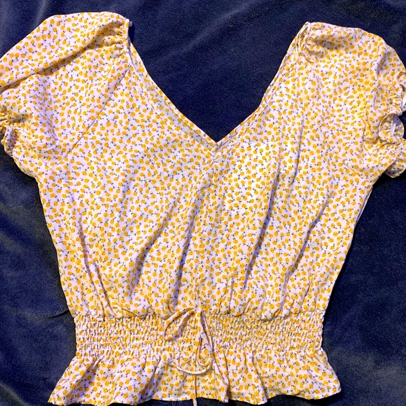 NEW Summer top - Picture 1 of 1